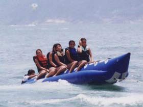 BANANA BOAT